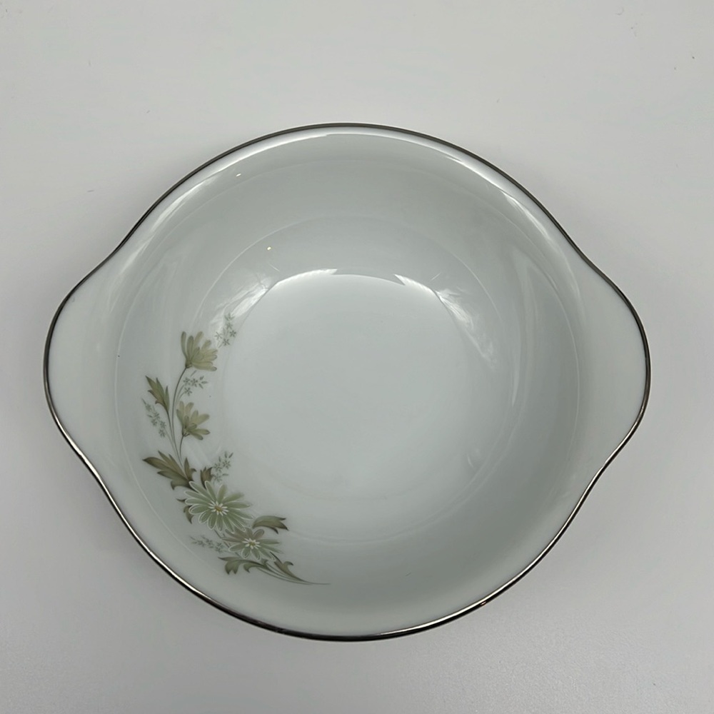 Noritake Soroya 6853 6” Cereal Bowl Light Green Daisy Platinum‎ Banded
